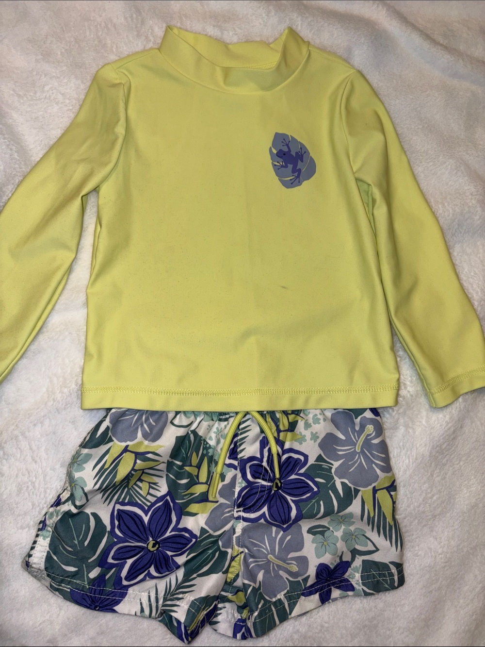 Carter’s 2t boys Long-Sleeve Rash Guard Top & Floral Swim Shorts Set